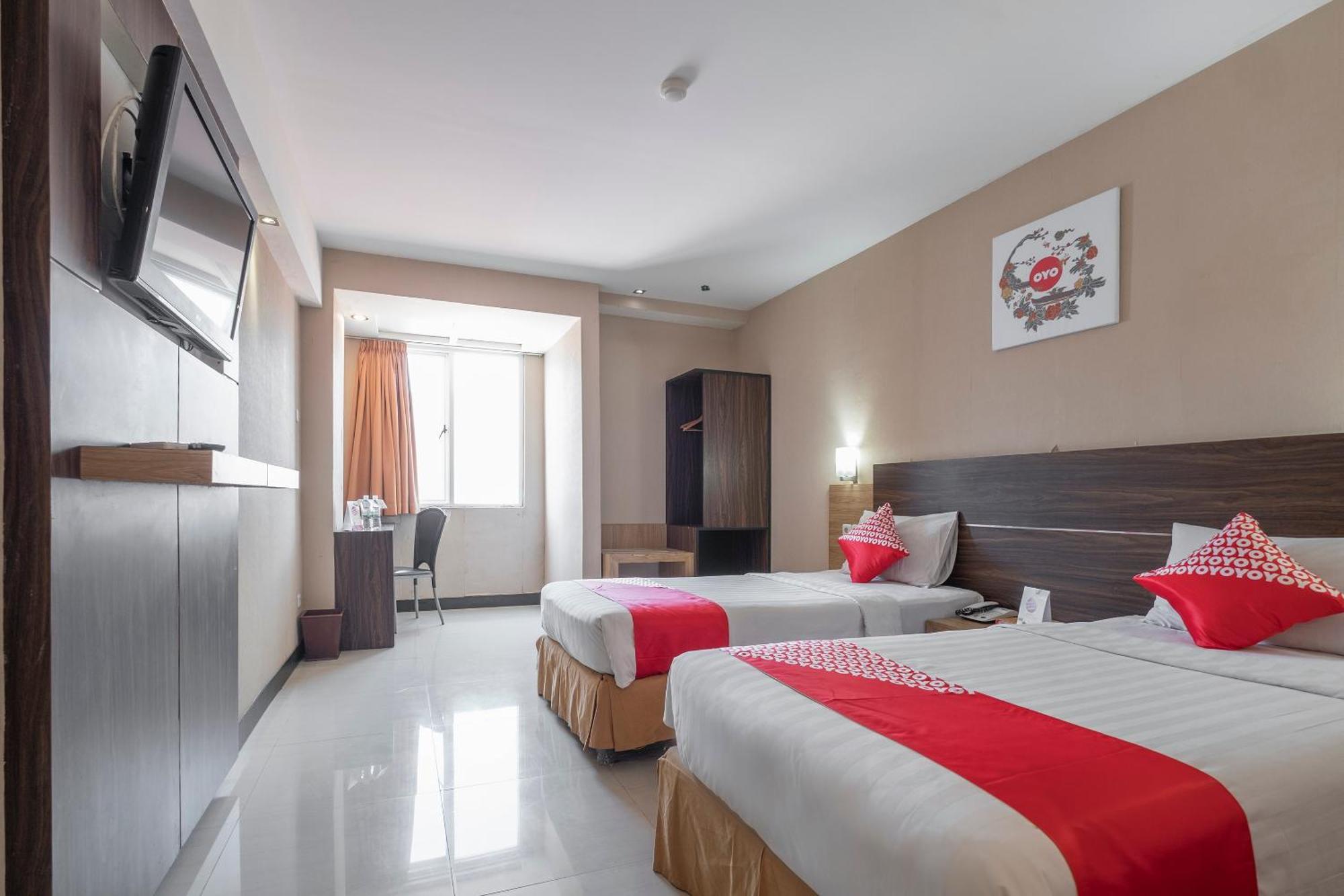Oyo 1081 Allson City Hotel Makassar Kültér fotó